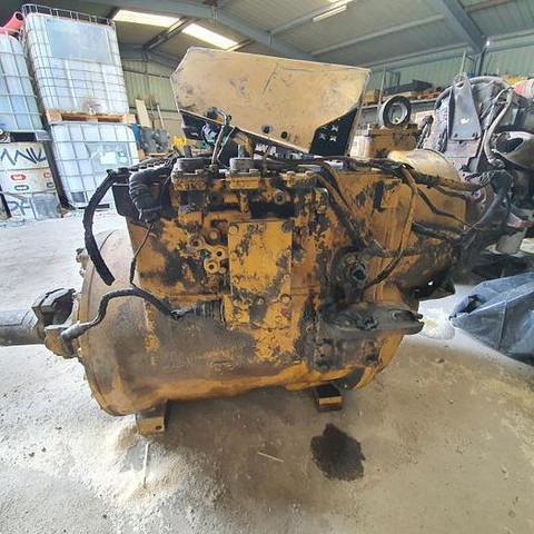 덤프 Caterpillar 769D - : 사진 11