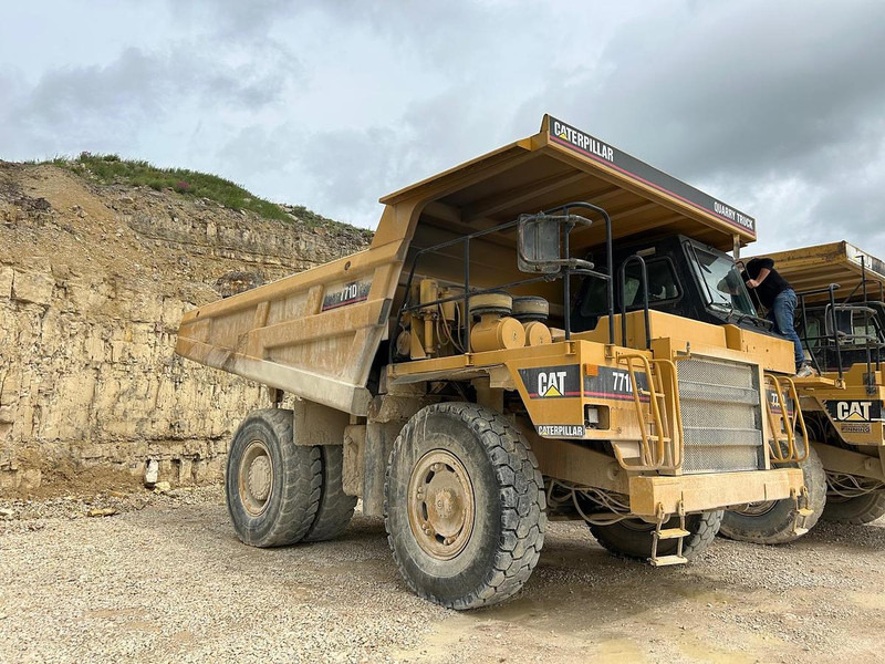 Caterpillar 771D - 덤프 : 사진 1 Caterpillar 771D - 덤프 : 사진 1