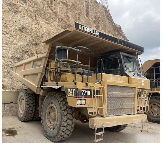 Caterpillar 771D - 덤프 : 사진 1 Caterpillar 771D - 덤프 : 사진 1