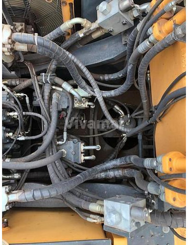 크롤러 굴삭기 Hyundai HX520L : 사진 7