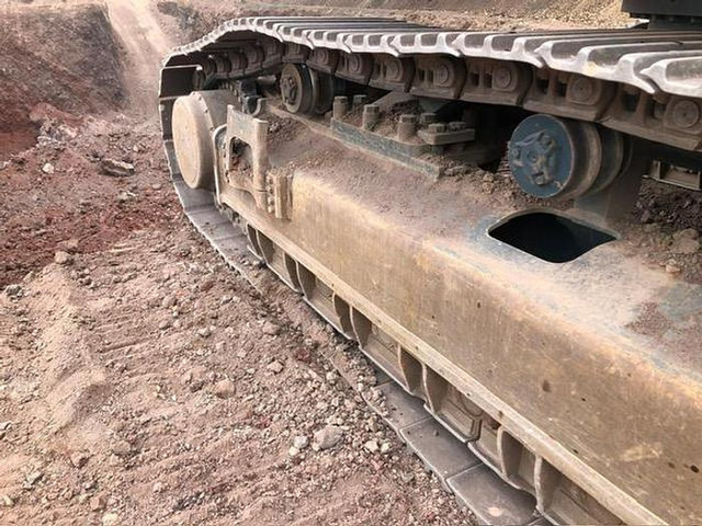 Hyundai HX520L - 크롤러 굴삭기 : 사진 3 Hyundai HX520L - 크롤러 굴삭기 : 사진 3