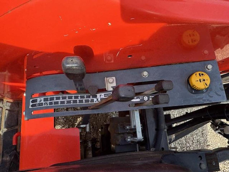 Kubota MK5000 - 장궤형 트랙터 : 사진 4 Kubota MK5000 - 장궤형 트랙터 : 사진 4