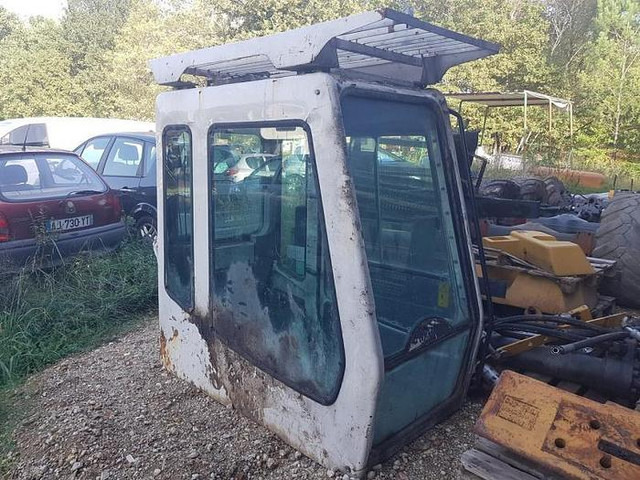 Liebherr A904 R904 A914 R914 A924 R924 A934 R934 A944 R944 A954 R954 - - 운전실 및 내부 : 사진 3 Liebherr A904 R904 A914 R914 A924 R924 A934 R934 A944 R944 A954 R954 - - 운전실 및 내부 : 사진 3