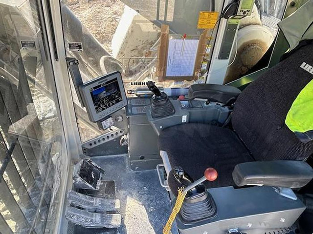 Liebherr R9100 - 크롤러 굴삭기 : 사진 5 Liebherr R9100 - 크롤러 굴삭기 : 사진 5