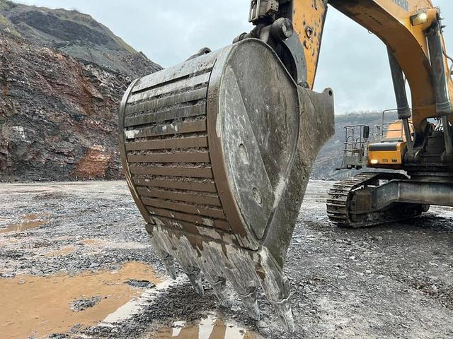 Liebherr R980SME HD - - 굴착기 : 사진 4 Liebherr R980SME HD - - 굴착기 : 사진 4