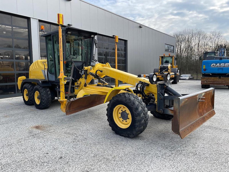 New Holland F106.6 - 그레이더 : 사진 2 New Holland F106.6 - 그레이더 : 사진 2