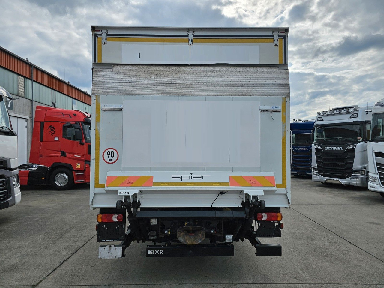 Iveco EURO-CARGO 120E25 * SCHLAFKABINE * BÄR 1,5 T * - 박스 트럭 : 사진 5 Iveco EURO-CARGO 120E25 * SCHLAFKABINE * BÄR 1,5 T * - 박스 트럭 : 사진 5