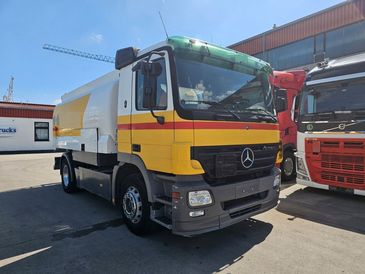 Mercedes-Benz ACTROS 1832 * OBER-& UNTER * 2 KAMMER * KLIMA * - 유조트럭 : 사진 3 Mercedes-Benz ACTROS 1832 * OBER-& UNTER * 2 KAMMER * KLIMA * - 유조트럭 : 사진 3