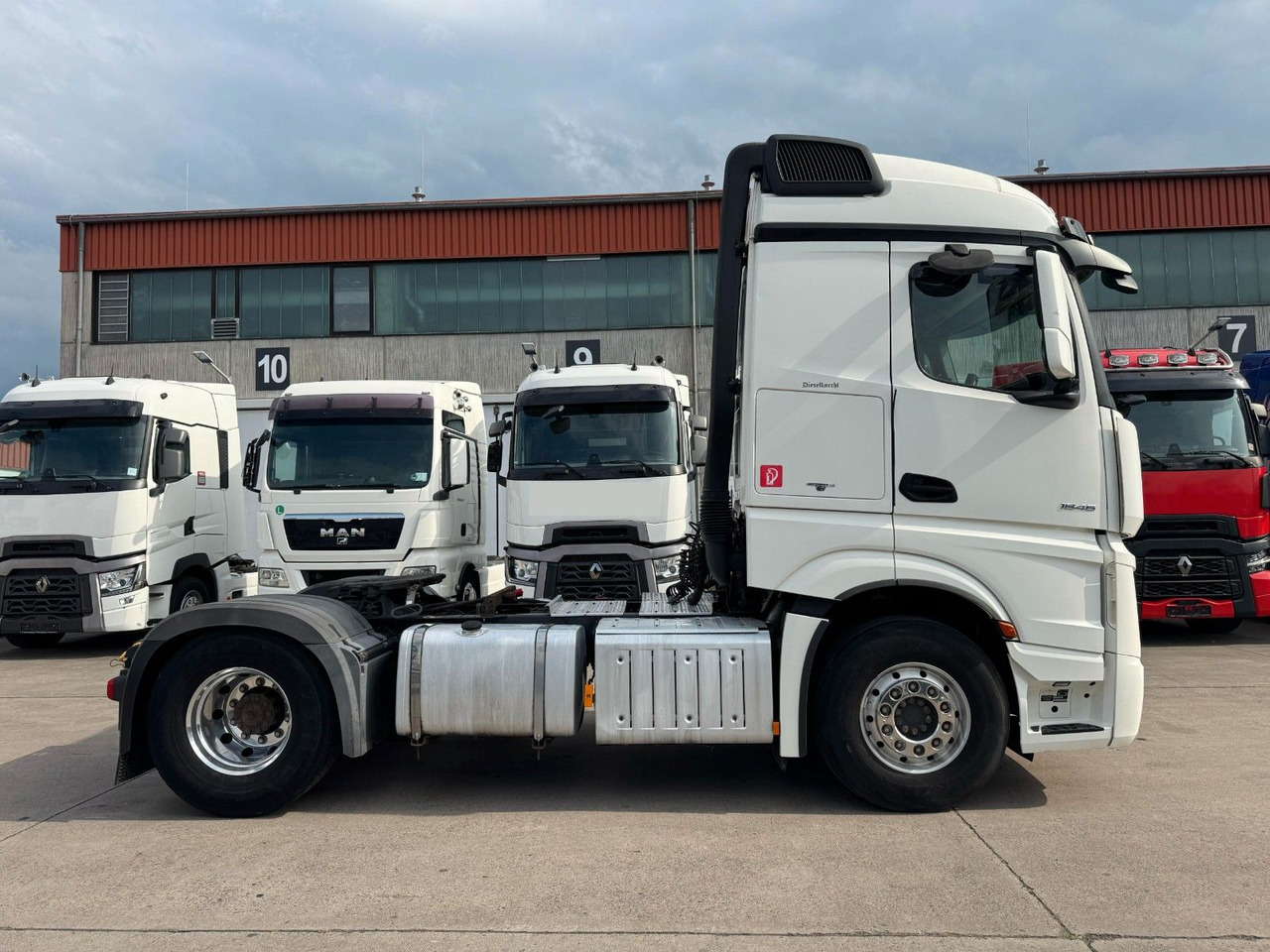 Mercedes-Benz ACTROS 1846 * RETARDER + 2X TANK * ALCOA * KIPPH - 트랙터 유닛 : 사진 5 Mercedes-Benz ACTROS 1846 * RETARDER + 2X TANK * ALCOA * KIPPH - 트랙터 유닛 : 사진 5