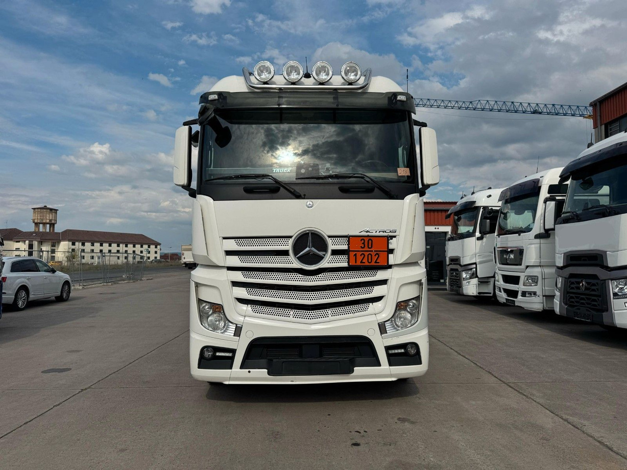 Mercedes-Benz ACTROS 1846 * RETARDER + 2X TANK * ALCOA * KIPPH - 트랙터 유닛 : 사진 2 Mercedes-Benz ACTROS 1846 * RETARDER + 2X TANK * ALCOA * KIPPH - 트랙터 유닛 : 사진 2