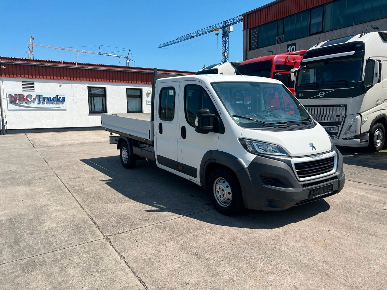 Peugeot Boxer * EURO 6 * 7 SITZER * 4 TÜRER * SCHALTGETR - 플랫베드 밴, 콤비 밴 : 사진 3 Peugeot Boxer * EURO 6 * 7 SITZER * 4 TÜRER * SCHALTGETR - 플랫베드 밴, 콤비 밴 : 사진 3