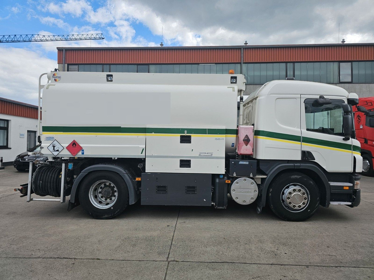 Scania P 360 * OBER/-UNTER * 3 KAMMER * BENZIN * - 유조트럭 : 사진 4 Scania P 360 * OBER/-UNTER * 3 KAMMER * BENZIN * - 유조트럭 : 사진 4