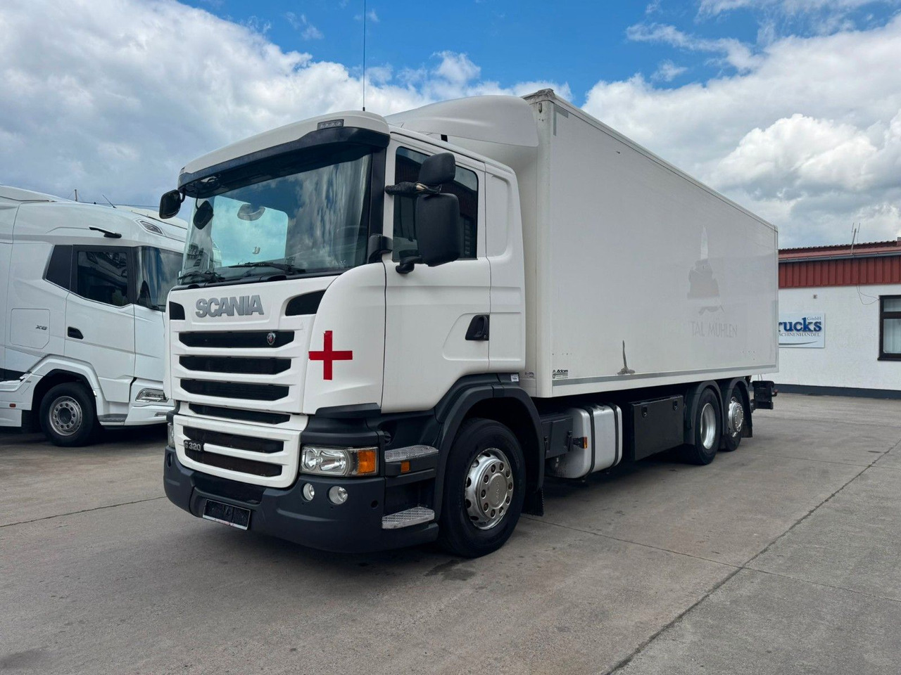 Scania P 380 * KOFFER * LBW 3 TON * LENK / LIFTACHSE * - 박스 트럭 : 사진 1 Scania P 380 * KOFFER * LBW 3 TON * LENK / LIFTACHSE * - 박스 트럭 : 사진 1