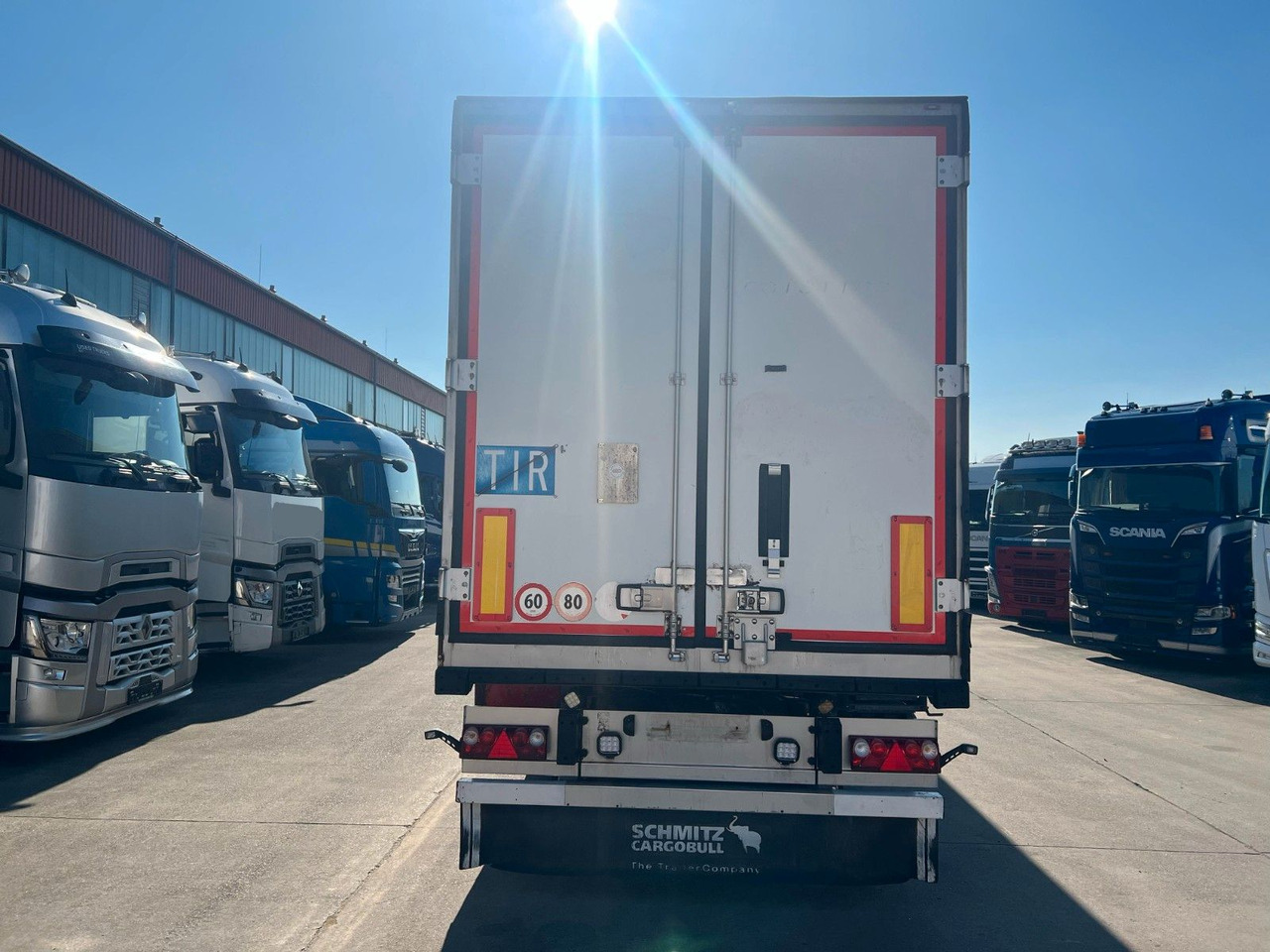 Schmitz Cargobull SKO 24/L * LIFT * CARRIER * DOPPELSTOCK * - 냉동 세미 트레일러 : 사진 5 Schmitz Cargobull SKO 24/L * LIFT * CARRIER * DOPPELSTOCK * - 냉동 세미 트레일러 : 사진 5
