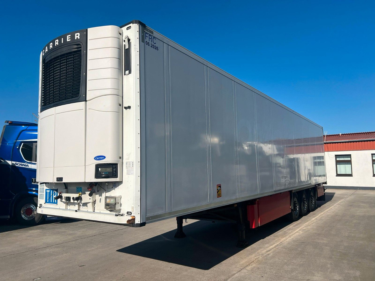 Schmitz Cargobull SKO 24/L * LIFT * CARRIER * DOPPELSTOCK * - 냉동 세미 트레일러 : 사진 1 Schmitz Cargobull SKO 24/L * LIFT * CARRIER * DOPPELSTOCK * - 냉동 세미 트레일러 : 사진 1