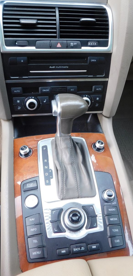 Audi Q7 3.0TFSI 7-Sitzer perfect for UA Export - SUV : 사진 5 Audi Q7 3.0TFSI 7-Sitzer perfect for UA Export - SUV : 사진 5