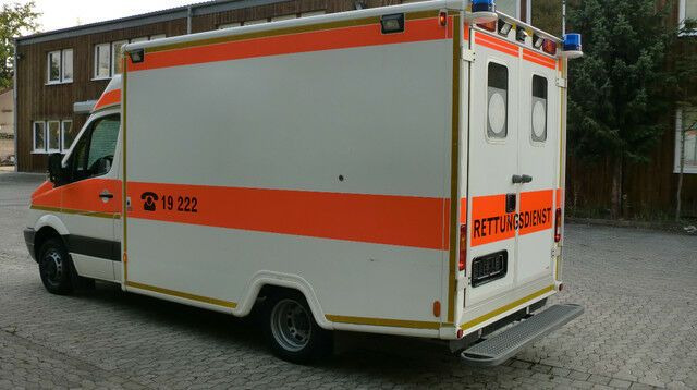 Mercedes-Benz Sprinter 516 CDI /on Stock / Mercedes-Benz Sprinter 516 CDI /on Stock / - 구급차 : 사진 5 Mercedes-Benz Sprinter 516 CDI /on Stock / Mercedes-Benz Sprinter 516 CDI /on Stock / - 구급차 : 사진 5