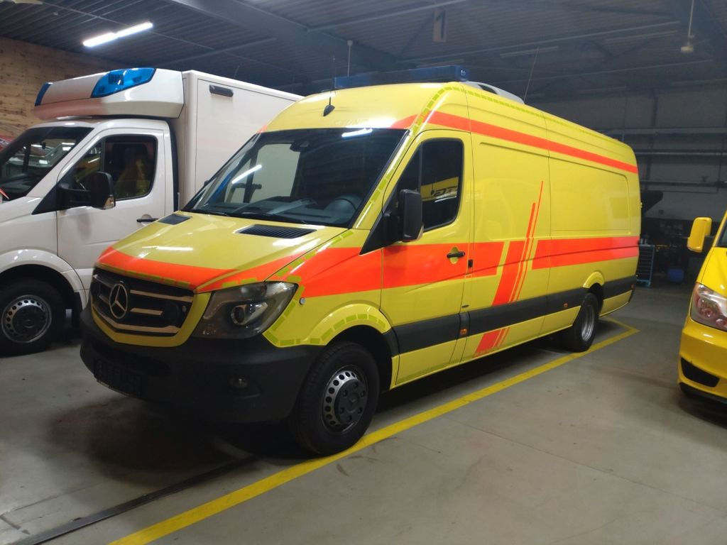 Mercedes-Benz Sprinter ITW RTW 519 2x on Stock Mercedes-Benz Sprinter ITW RTW 519 2x on Stock - 구급차 : 사진 3 Mercedes-Benz Sprinter ITW RTW 519 2x on Stock Mercedes-Benz Sprinter ITW RTW 519 2x on Stock - 구급차 : 사진 3