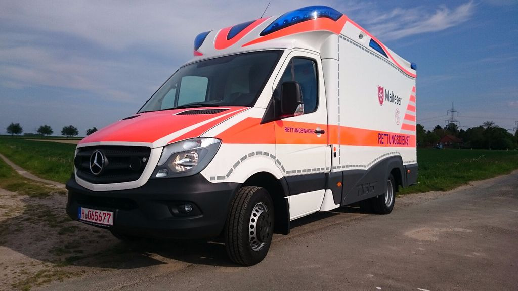 Mercedes-Benz Tigis Mod 2016 wie neu Mercedes-Benz Tigis Mod 2016 wie neu - 구급차 : 사진 5 Mercedes-Benz Tigis Mod 2016 wie neu Mercedes-Benz Tigis Mod 2016 wie neu - 구급차 : 사진 5