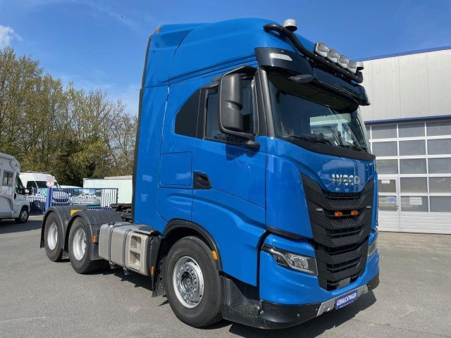 Iveco S-Way AS440X57TZ/P ON (6x4 70 t.) Euro6 Intarder - 트랙터 유닛 : 사진 1 Iveco S-Way AS440X57TZ/P ON (6x4 70 t.) Euro6 Intarder - 트랙터 유닛 : 사진 1