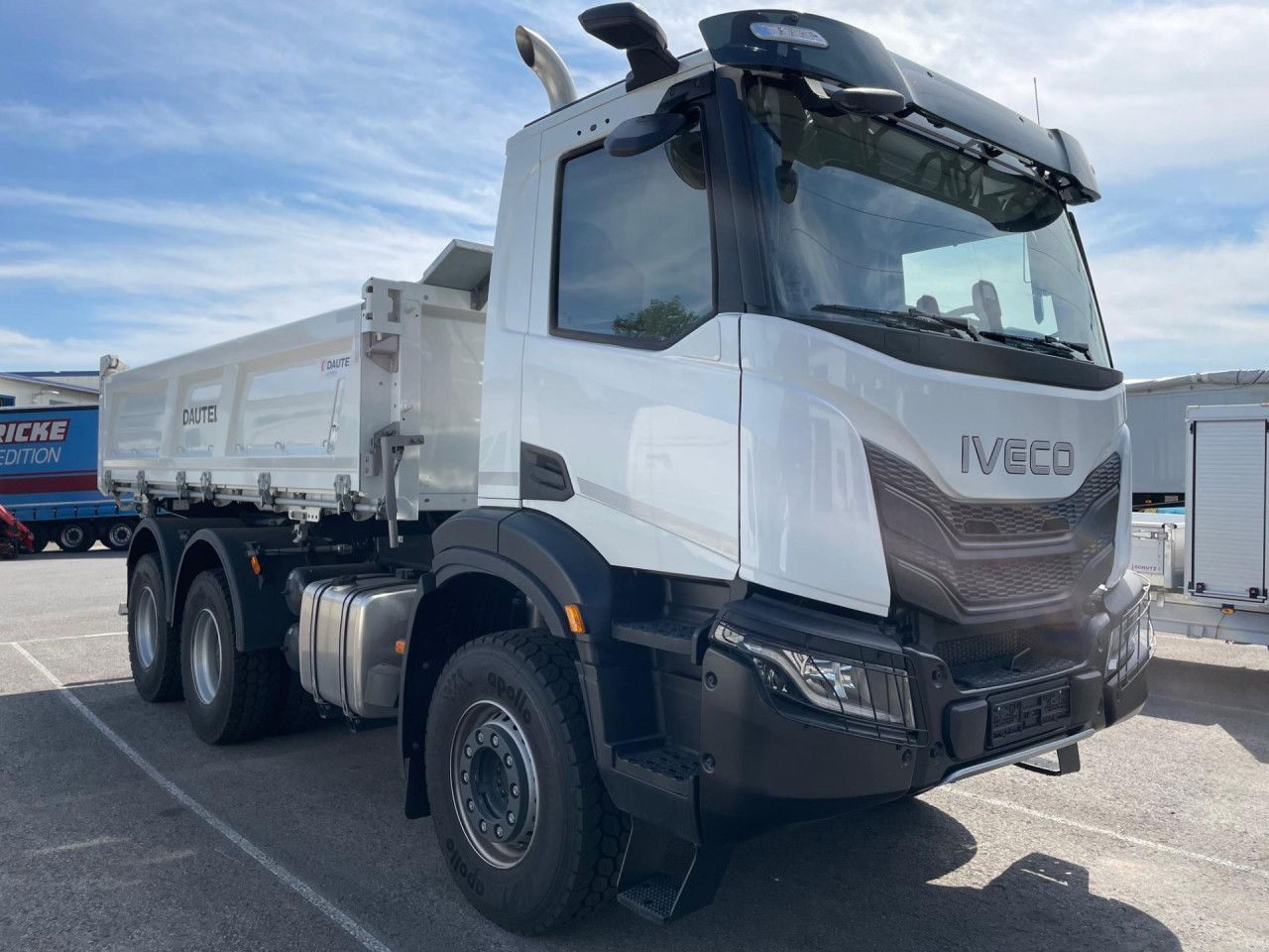 Iveco X-Way AD300X54Z HR OFF - 덤프트럭 : 사진 2 Iveco X-Way AD300X54Z HR OFF - 덤프트럭 : 사진 2
