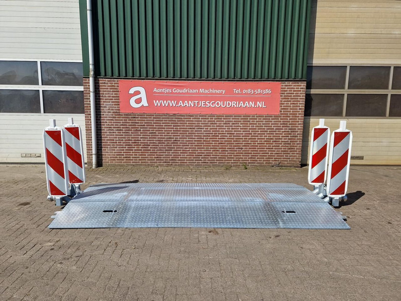 Leidingdrempel Leidingdrempel / road ramp - 차량 : 사진 1 Leidingdrempel Leidingdrempel / road ramp - 차량 : 사진 1