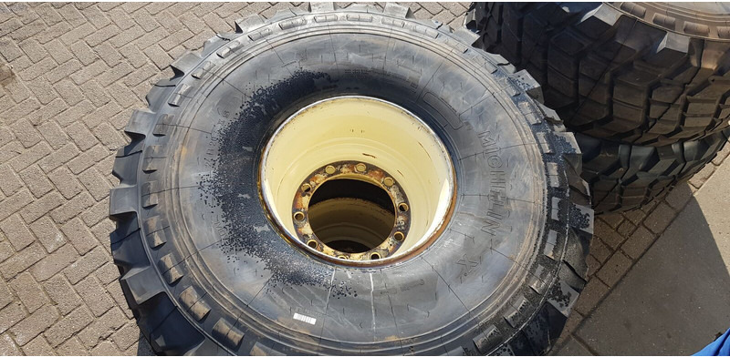 Michelin 24 20.5 xs - 휠 및 타이어 : 사진 2 Michelin 24 20.5 xs - 휠 및 타이어 : 사진 2