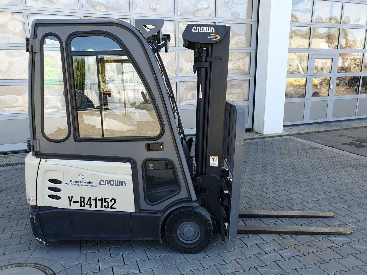 Crown SCT6020-1.3 /Triplex: 4.30m /Batterie 2020 - 전기 지게차 : 사진 2 Crown SCT6020-1.3 /Triplex: 4.30m /Batterie 2020 - 전기 지게차 : 사진 2