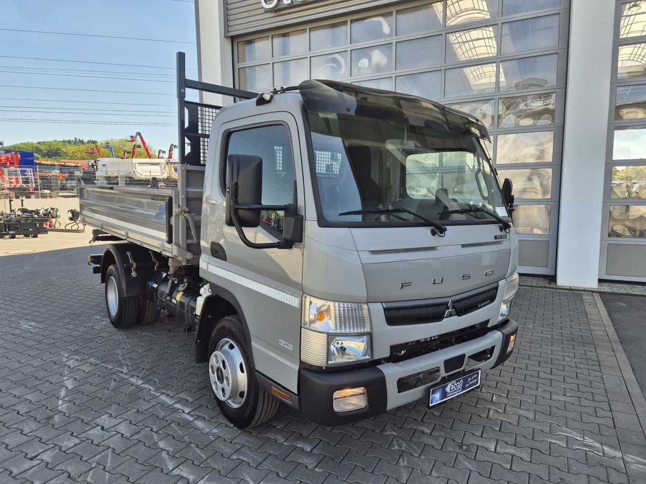 FUSO Canter 7C18 4x2 Meiller-Kipper Klima AHK - 덤프 밴 : 사진 3 FUSO Canter 7C18 4x2 Meiller-Kipper Klima AHK - 덤프 밴 : 사진 3