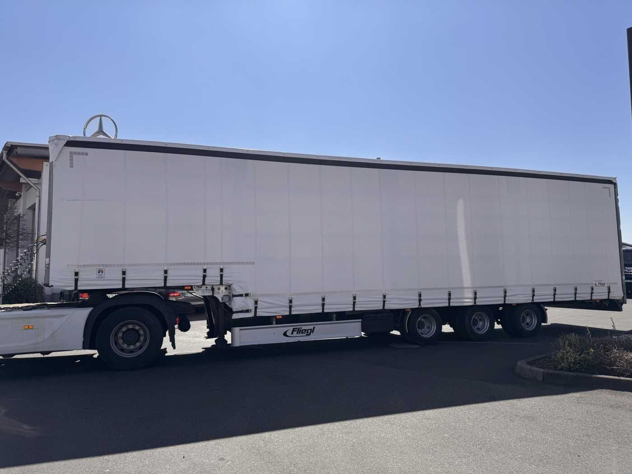 Fliegl SDS 350 Schiebeplane+Verdeck XL SAF 20.900Km - 커튼사이더 세미 트레일러 : 사진 4 Fliegl SDS 350 Schiebeplane+Verdeck XL SAF 20.900Km - 커튼사이더 세미 트레일러 : 사진 4