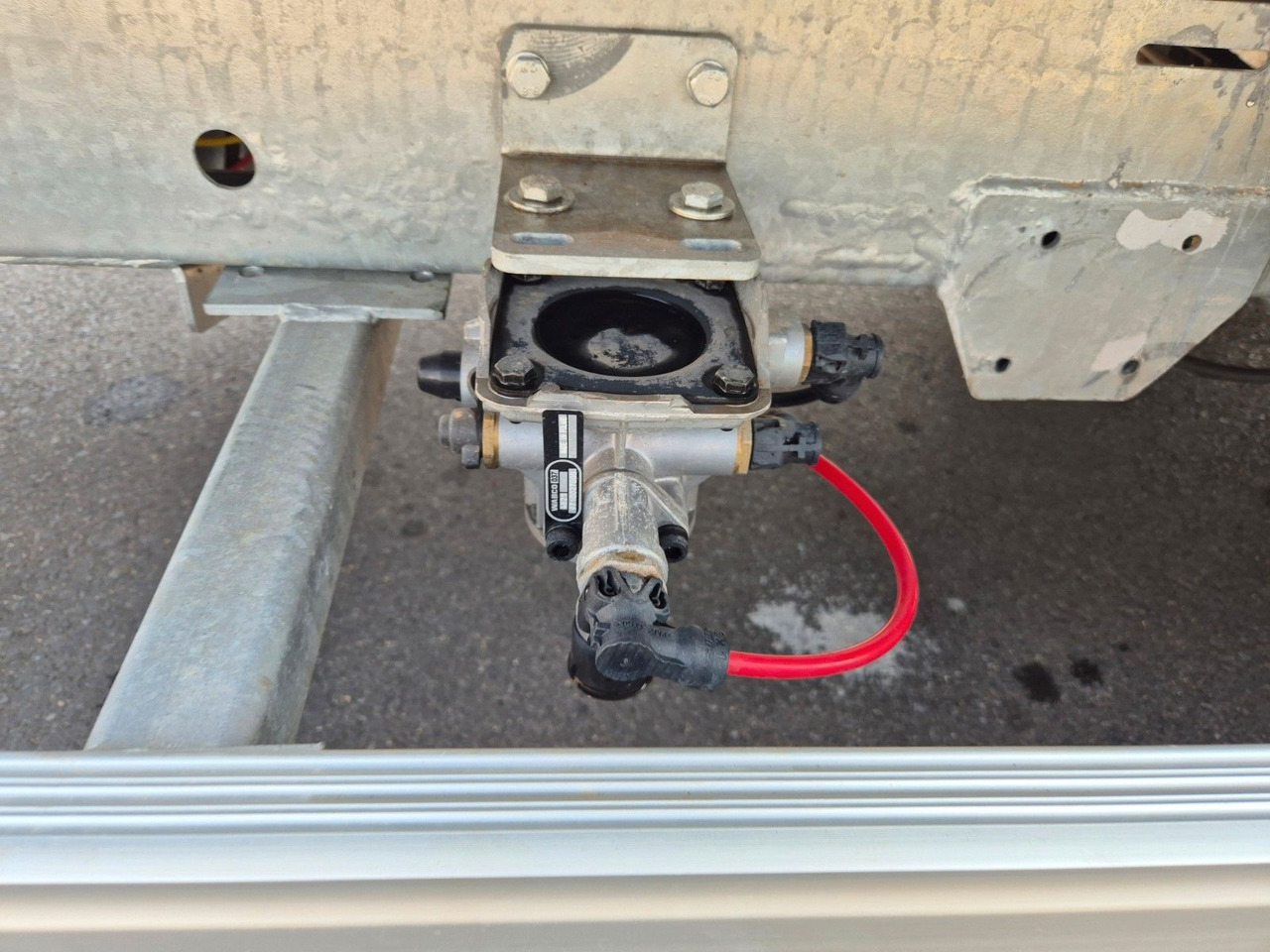 덤프 트레일러 Humbaur HTK 754020 Dreiseitenkipper vollverzinkt : 사진 15 덤프 트레일러 Humbaur HTK 754020 Dreiseitenkipper vollverzinkt : 사진 15