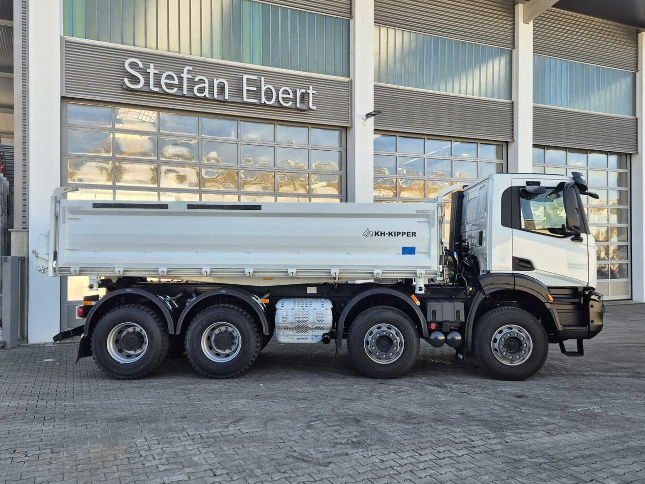 Iveco AD360X46Z HR OFF 8x4 Bordmatic Hardox AHK - 덤프트럭 : 사진 5 Iveco AD360X46Z HR OFF 8x4 Bordmatic Hardox AHK - 덤프트럭 : 사진 5