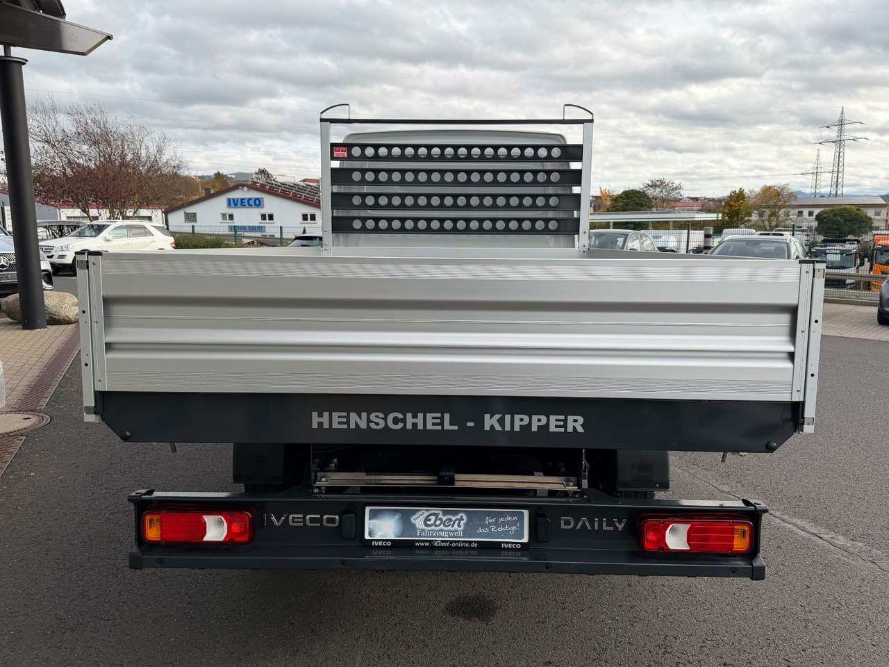 Iveco Daily 35S14 A8*R3.450mm*Automatik*Kamera*2Sitze* - 덤프 밴 : 사진 5 Iveco Daily 35S14 A8*R3.450mm*Automatik*Kamera*2Sitze* - 덤프 밴 : 사진 5