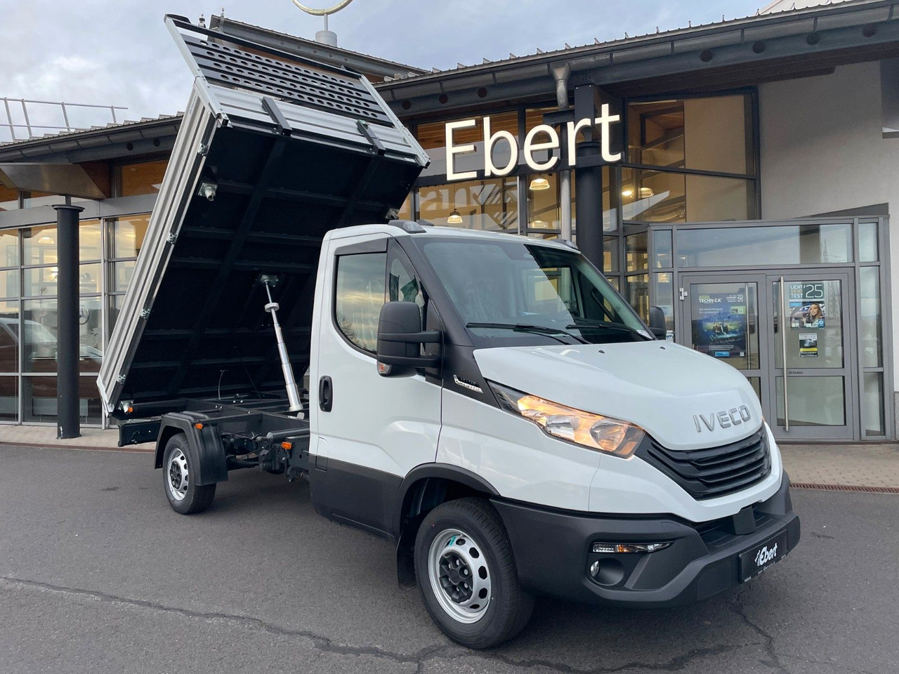 Iveco Daily 35S14 A8*R3.450mm*Automatik*Kamera*2Sitze* - 덤프 밴 : 사진 1 Iveco Daily 35S14 A8*R3.450mm*Automatik*Kamera*2Sitze* - 덤프 밴 : 사진 1