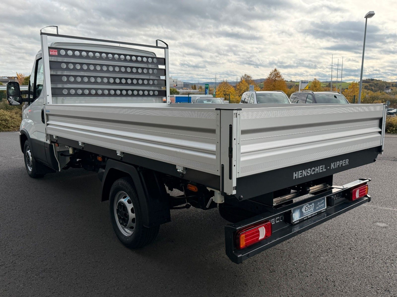 Iveco Daily 35S14 A8*R3.450mm*Automatik*Kamera*2Sitze* - 덤프 밴 : 사진 4 Iveco Daily 35S14 A8*R3.450mm*Automatik*Kamera*2Sitze* - 덤프 밴 : 사진 4