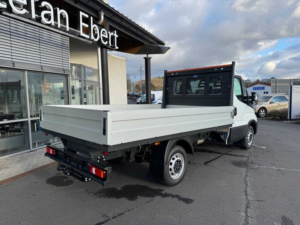 Iveco Daily 35S14 Pritsche *R.3450mm*3,5tAHK* - 플랫베드 밴 : 사진 5 Iveco Daily 35S14 Pritsche *R.3450mm*3,5tAHK* - 플랫베드 밴 : 사진 5