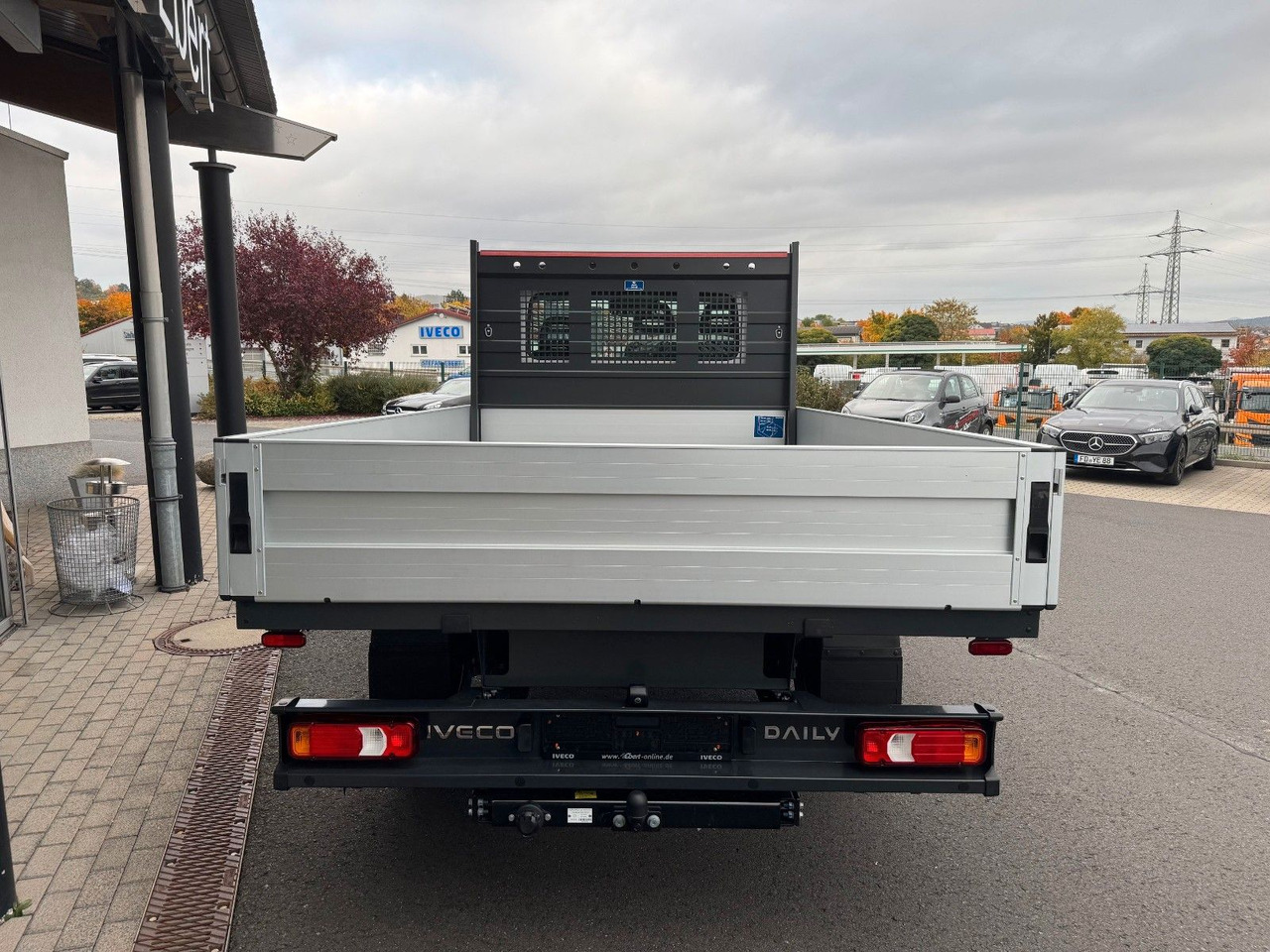 Iveco Daily 35S16 A8 *R3.450mm*Automatik*AHK*Kamera* - 플랫베드 밴 : 사진 5 Iveco Daily 35S16 A8 *R3.450mm*Automatik*AHK*Kamera* - 플랫베드 밴 : 사진 5