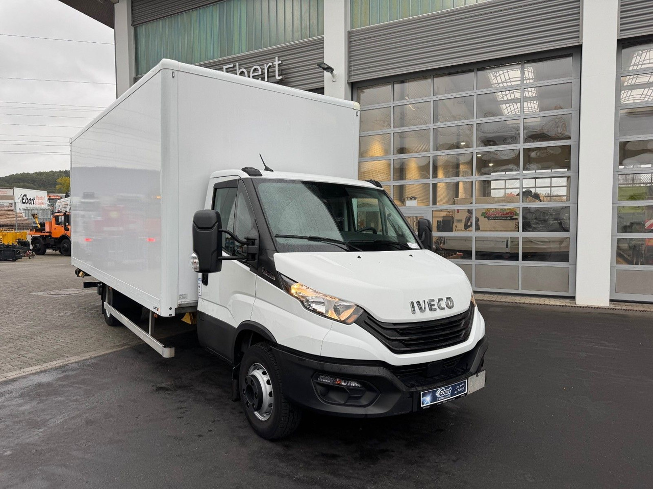 Iveco Daily 70C18 A8 *Koffer*LBW*Automatik* - 박스 밴 : 사진 2 Iveco Daily 70C18 A8 *Koffer*LBW*Automatik* - 박스 밴 : 사진 2
