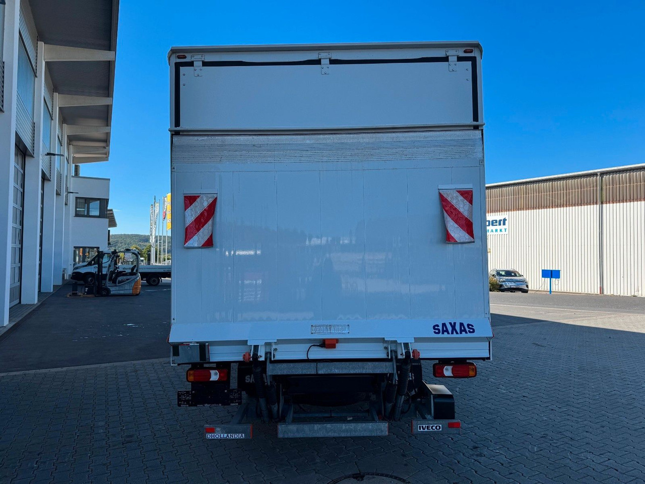 Iveco Daily 70C18 A8 *Koffer*LBW*Automatik* - 박스 밴 : 사진 4 Iveco Daily 70C18 A8 *Koffer*LBW*Automatik* - 박스 밴 : 사진 4