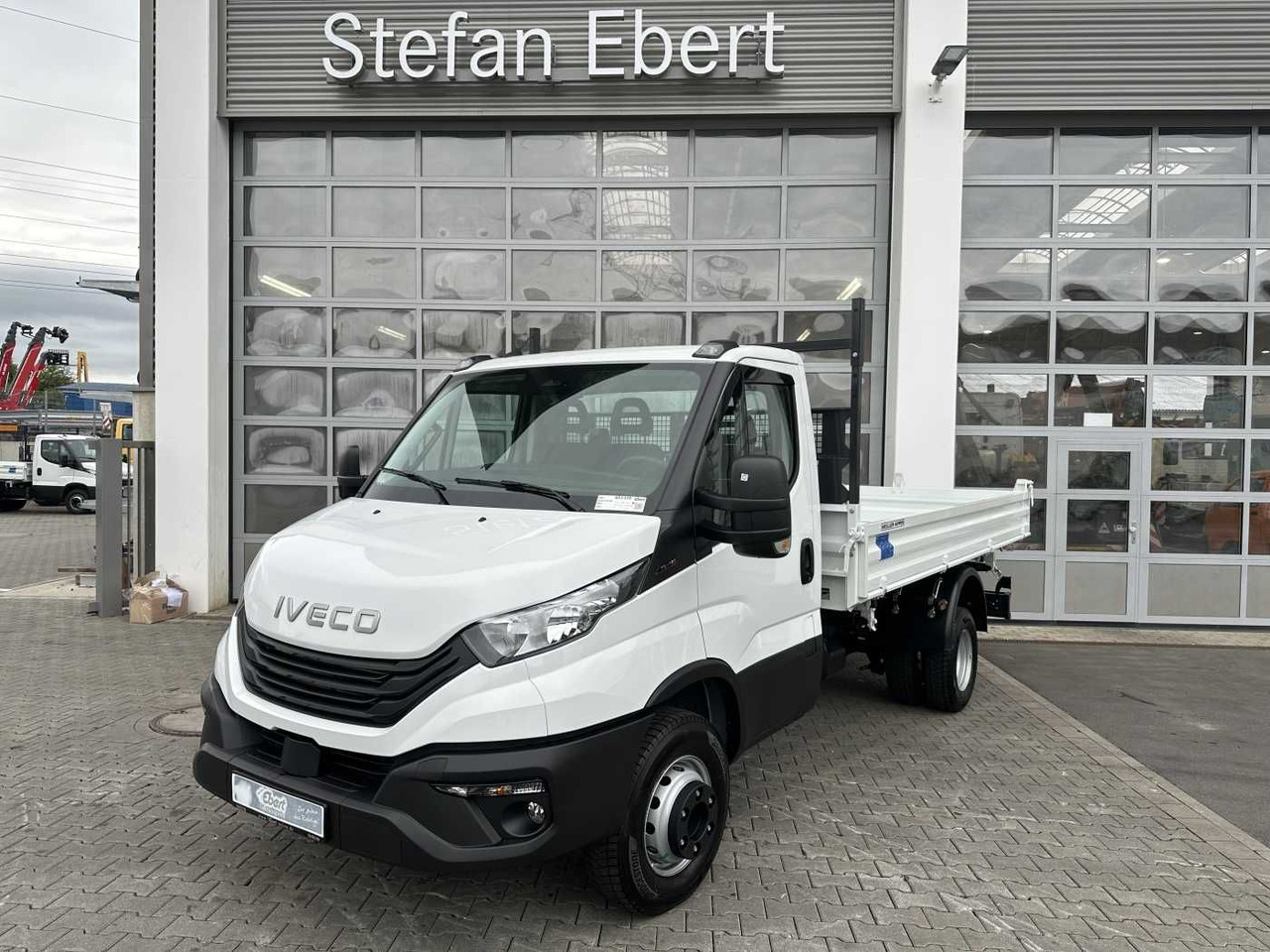 Iveco Daily 70C18H 3-S.-Kipper *R3.750mm*2xAHK* - 덤프 밴 : 사진 1 Iveco Daily 70C18H 3-S.-Kipper *R3.750mm*2xAHK* - 덤프 밴 : 사진 1