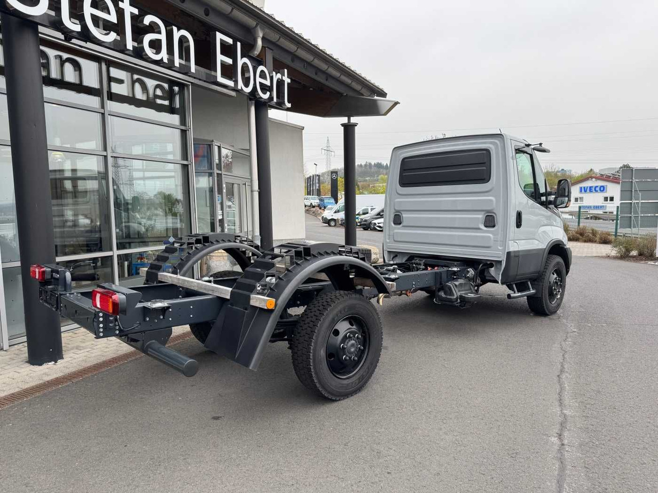 Iveco Daily 70S18 WX *4x4*Sperre*4.175mm* - 캡 새시 트럭 : 사진 3 Iveco Daily 70S18 WX *4x4*Sperre*4.175mm* - 캡 새시 트럭 : 사진 3