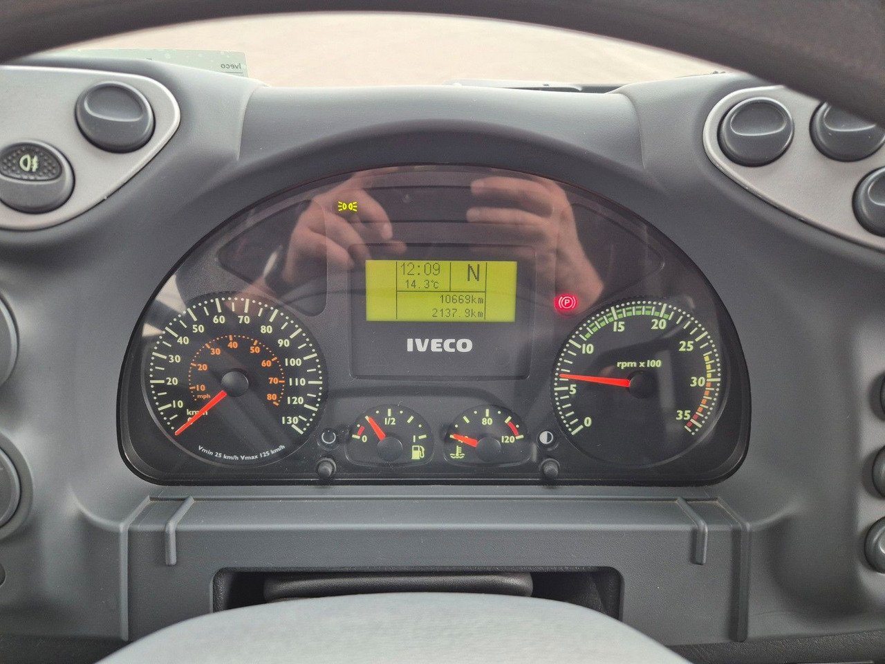 드롭사이드/ 플랫베드 트럭 Iveco Eurocargo ML100E22WM-BW 4x4 Pritsche L-Haus Bett : 사진 15 드롭사이드/ 플랫베드 트럭 Iveco Eurocargo ML100E22WM-BW 4x4 Pritsche L-Haus Bett : 사진 15