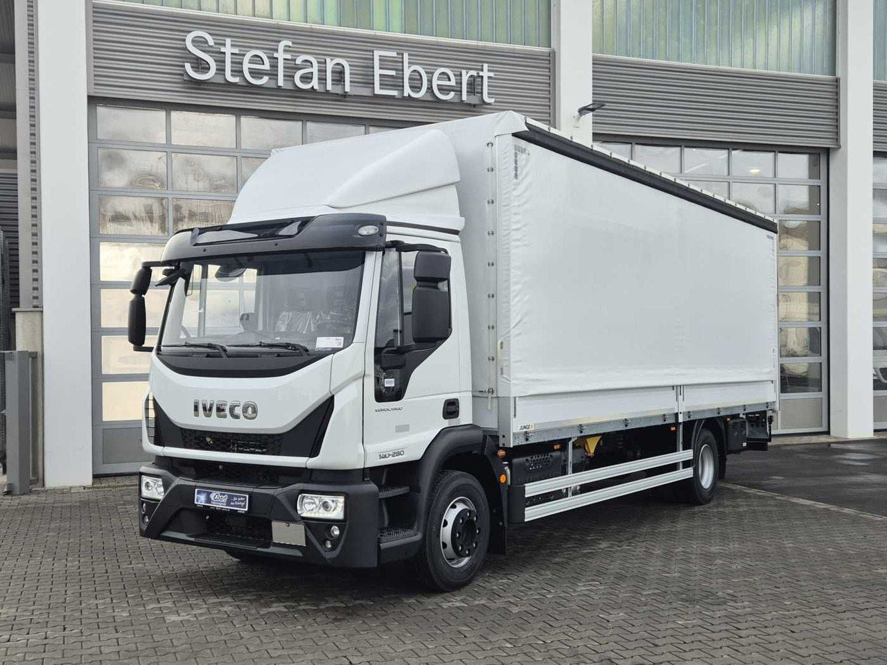 Iveco Eurocargo ML140E28/P LBW Bär Schiebeplane AHK - 커튼사이더 트럭 : 사진 1 Iveco Eurocargo ML140E28/P LBW Bär Schiebeplane AHK - 커튼사이더 트럭 : 사진 1