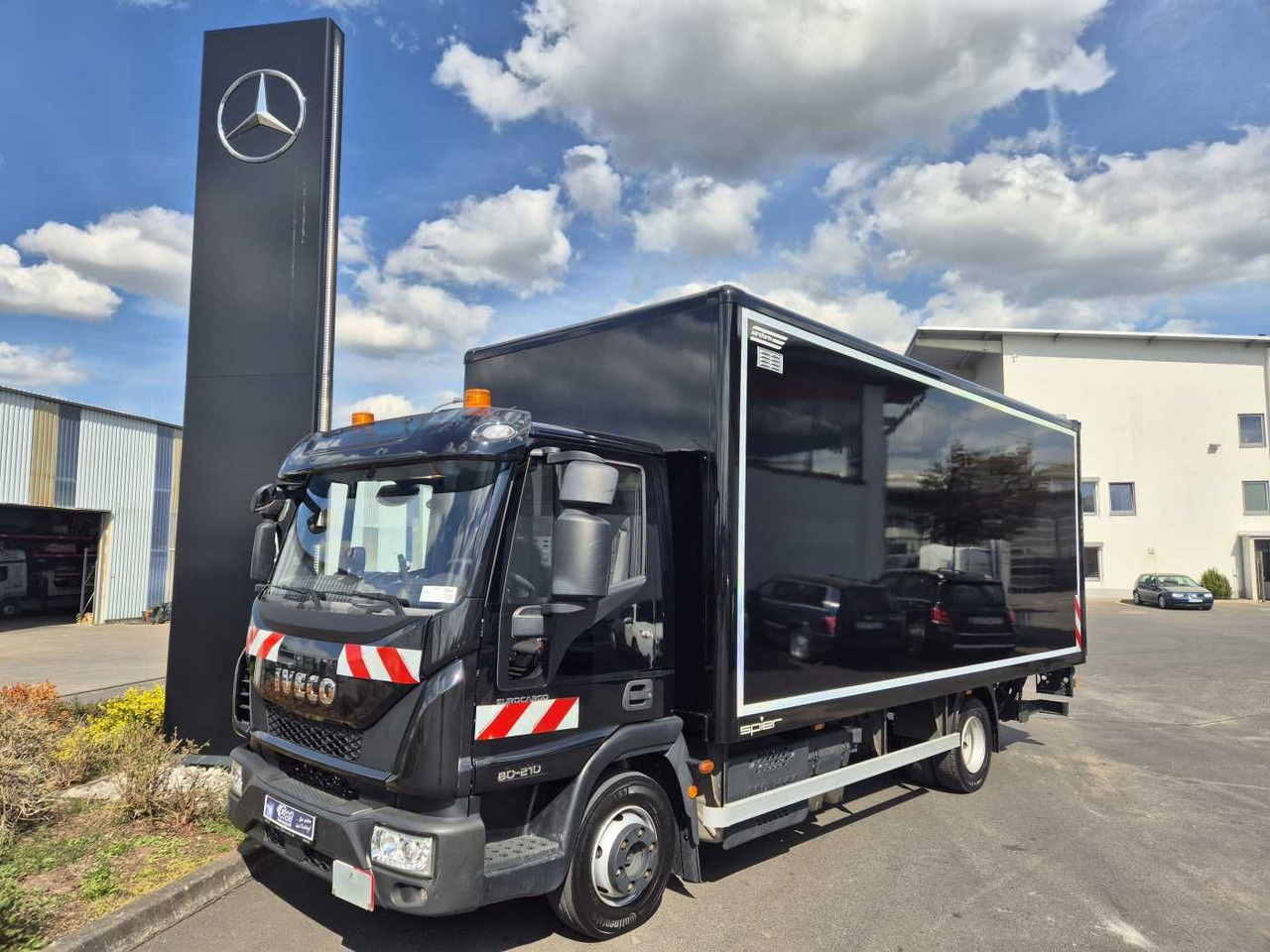 Iveco Eurocargo ML80E21/P LBW Bär 1.500kg 2x AHK - 박스 밴 : 사진 1 Iveco Eurocargo ML80E21/P LBW Bär 1.500kg 2x AHK - 박스 밴 : 사진 1