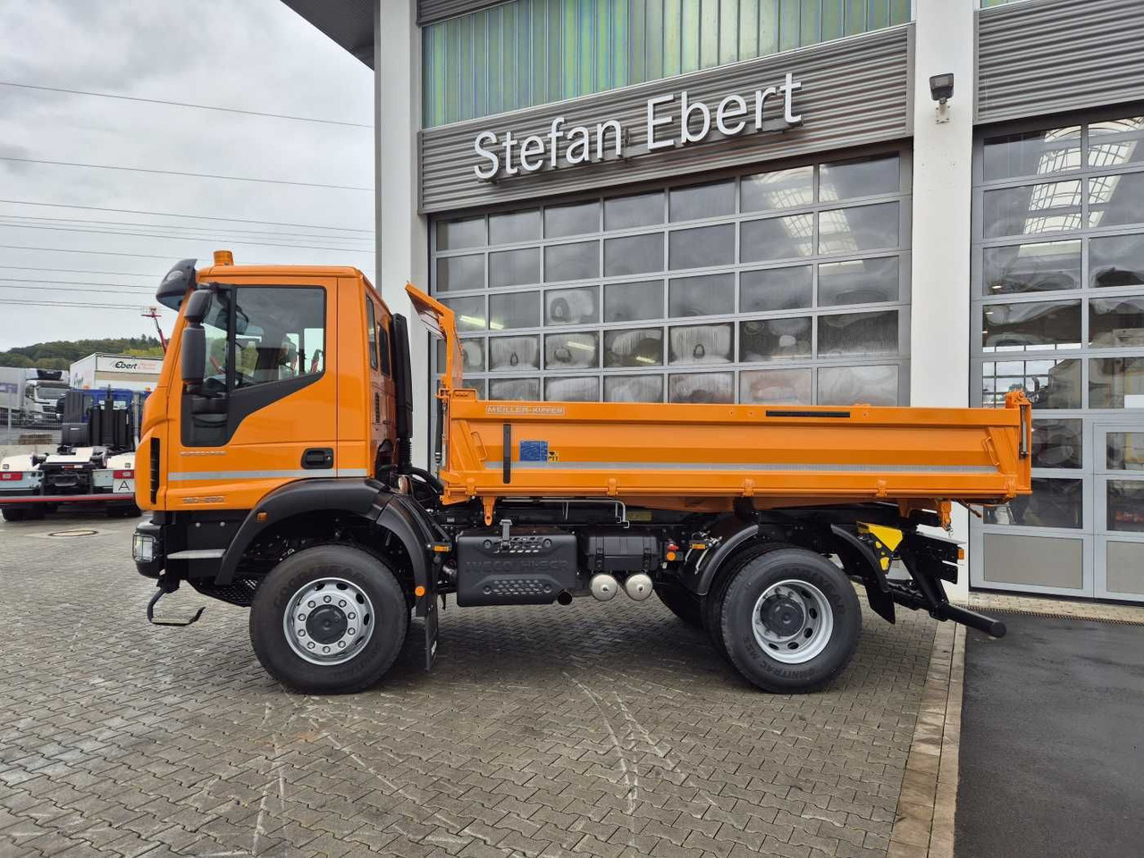 Iveco ML150E28W 4x4 Meiller Dreiseitenkipper 2xAHK - 덤프트럭 : 사진 4 Iveco ML150E28W 4x4 Meiller Dreiseitenkipper 2xAHK - 덤프트럭 : 사진 4