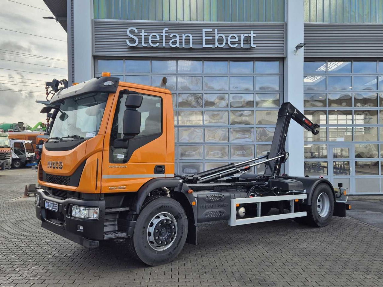 Iveco ML180E32/P HIAB ULT14S51 AHK Standheizung - 후크 리프트 트럭 : 사진 1 Iveco ML180E32/P HIAB ULT14S51 AHK Standheizung - 후크 리프트 트럭 : 사진 1