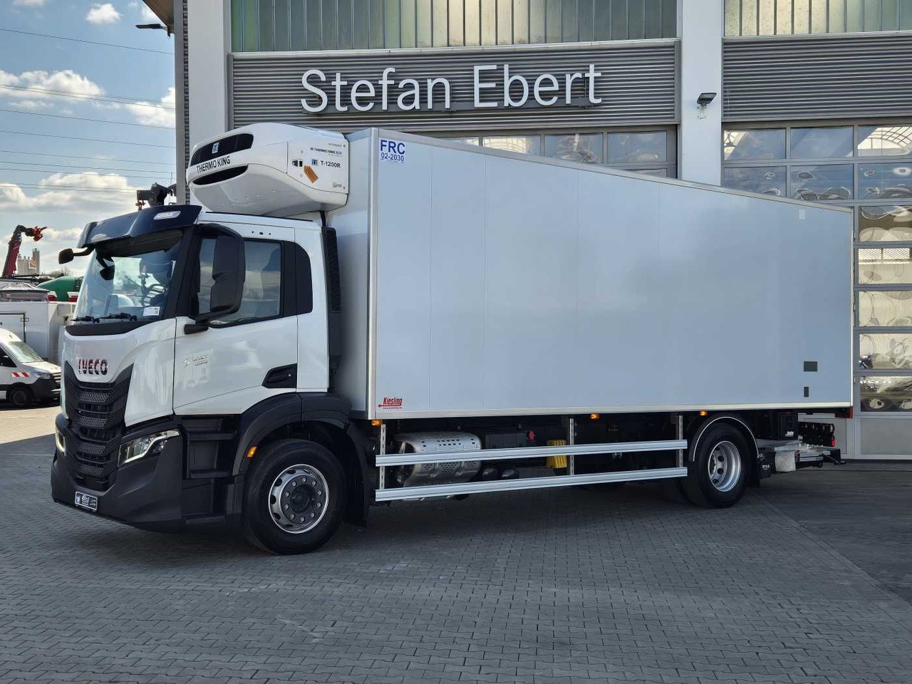 Iveco S-Way AD190S40/FP ThermoKing T-1200R LBW Tür AHK - 냉동탑차 : 사진 2 Iveco S-Way AD190S40/FP ThermoKing T-1200R LBW Tür AHK - 냉동탑차 : 사진 2