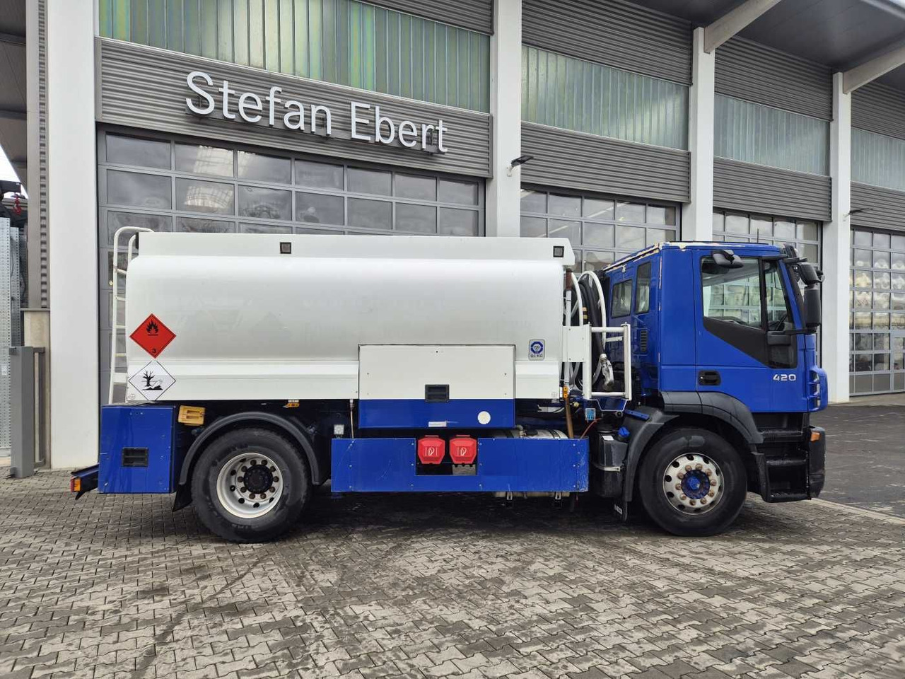 Iveco Stralis AD190S42/P 14.000L Lindner&Fischer - 유조트럭 : 사진 4 Iveco Stralis AD190S42/P 14.000L Lindner&Fischer - 유조트럭 : 사진 4