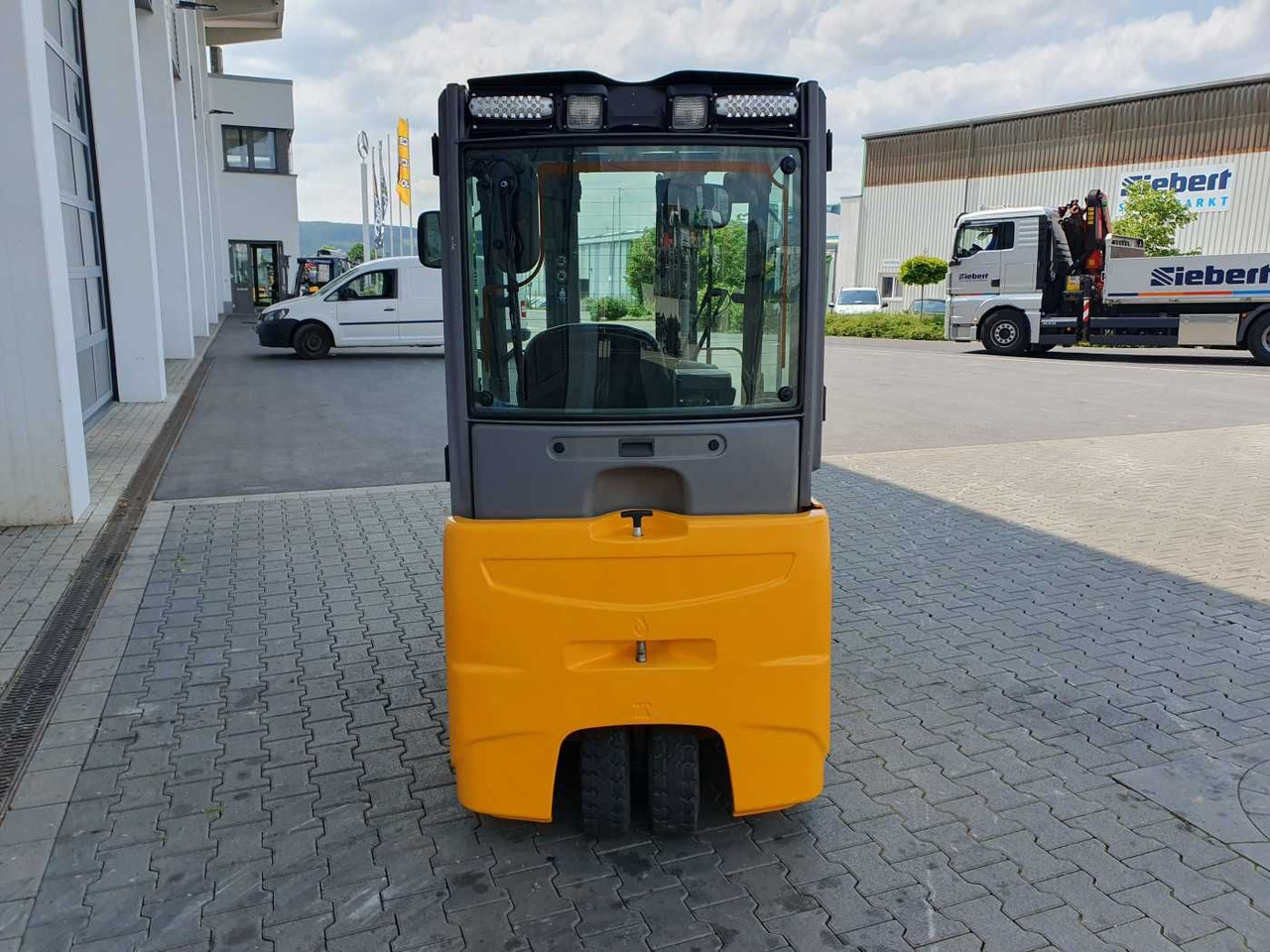 Jungheinrich EFG 215 / Triplex: 4.25m! / SS / 4.166h / 2024 - 전기 지게차 : 사진 5 Jungheinrich EFG 215 / Triplex: 4.25m! / SS / 4.166h / 2024 - 전기 지게차 : 사진 5