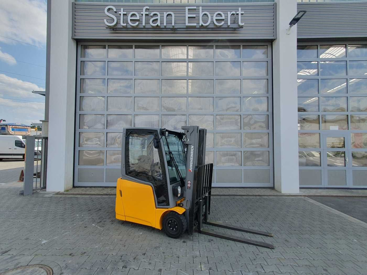 Jungheinrich EFG 215 / Triplex 4.25m / SS / nur 1.680h / 2021 - 전기 지게차 : 사진 1 Jungheinrich EFG 215 / Triplex 4.25m / SS / nur 1.680h / 2021 - 전기 지게차 : 사진 1